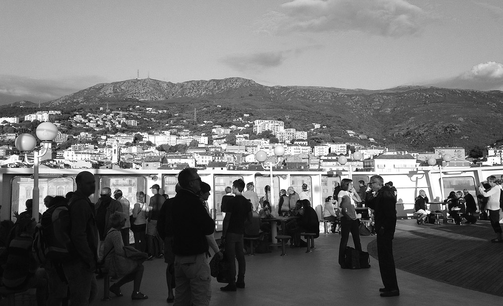 sur le pont du ferry corse corsica ferries astuces voyage