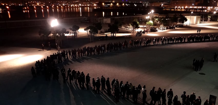 esplanade file d'attente queue mucem marseille