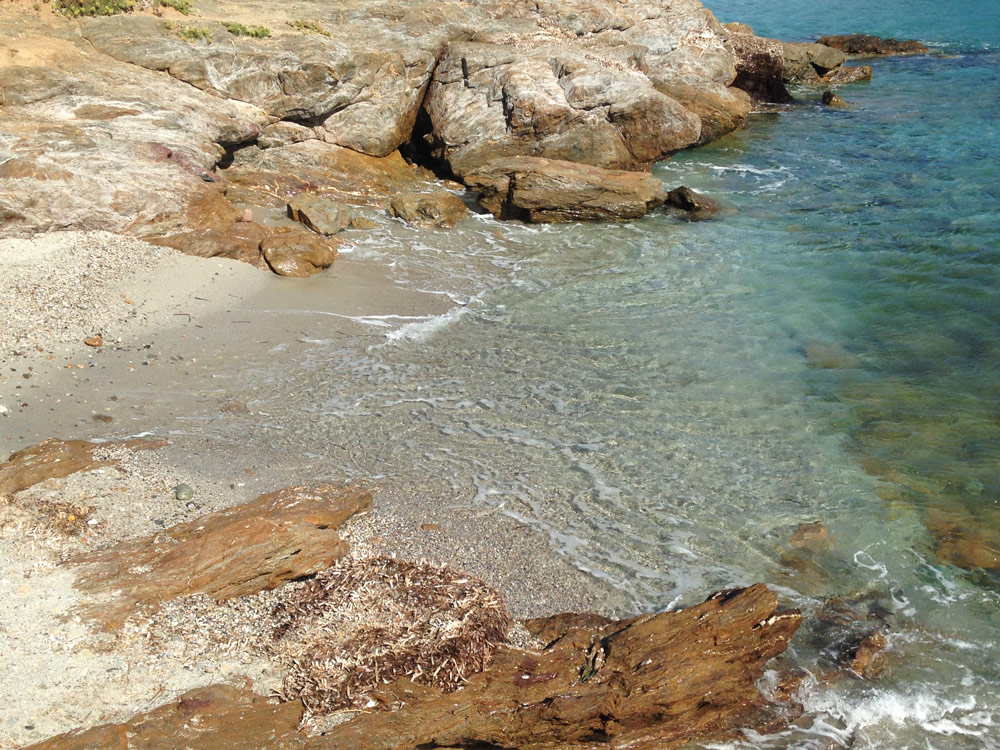 cap corse sentier des douaniers trail en bord de mer