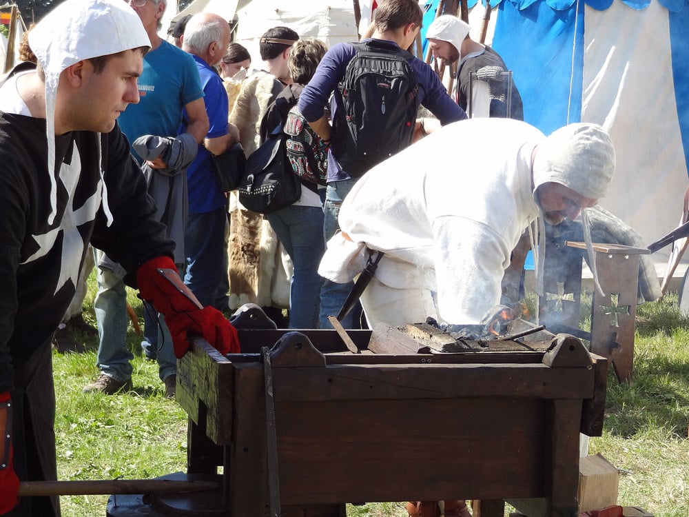 forgeron ferronnier moyen âge fête medievale en Provence