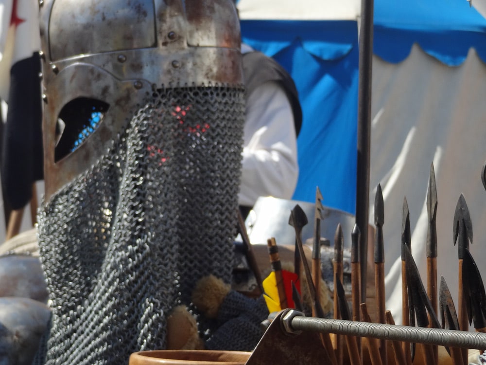 lances du moyen age pour la fête médievale en Provence