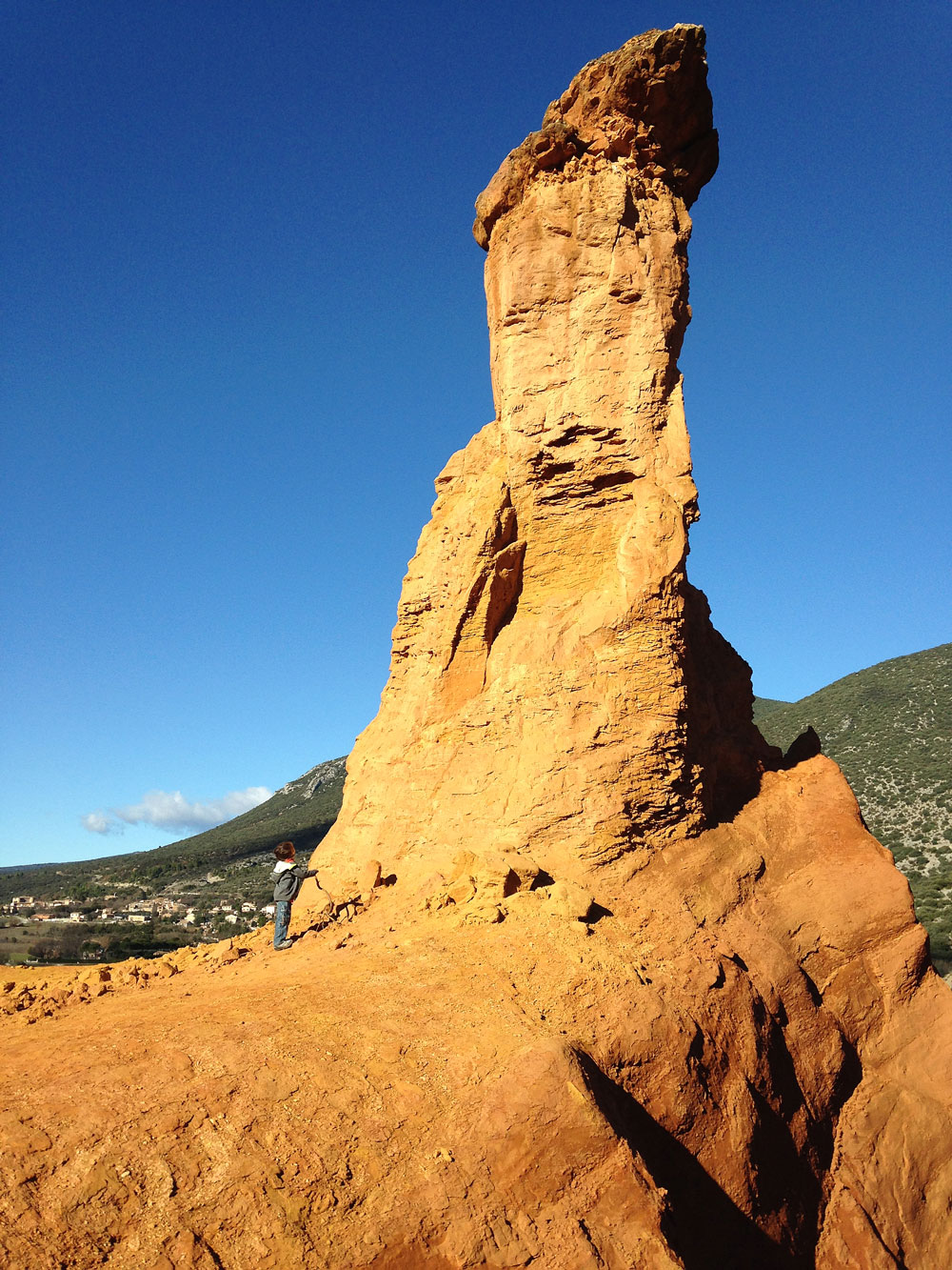 formations rocheuses de rustrel colorado provencal