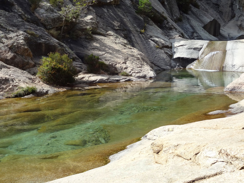 vasques et cascades de bavella canyoning