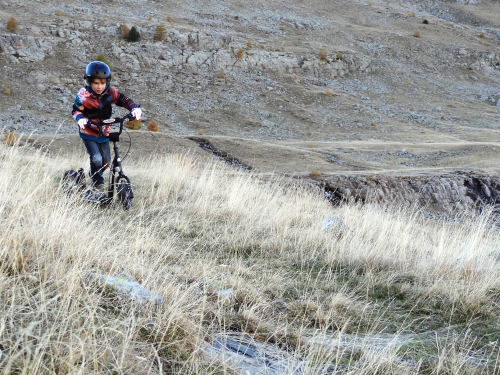 randonnée en famille ubaye trottinette