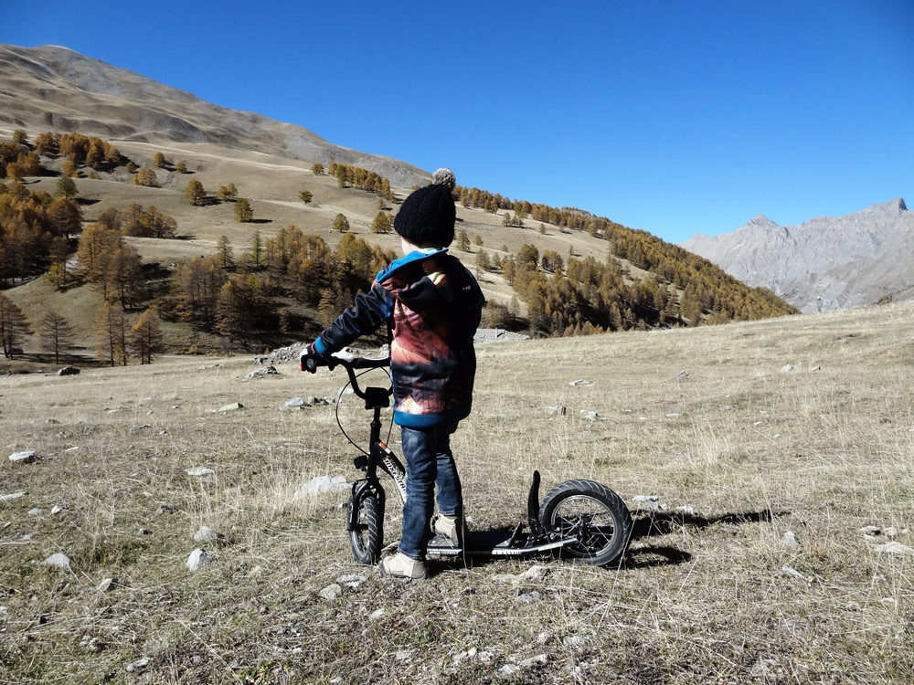 trottinette tout terrain descente alpes du sud