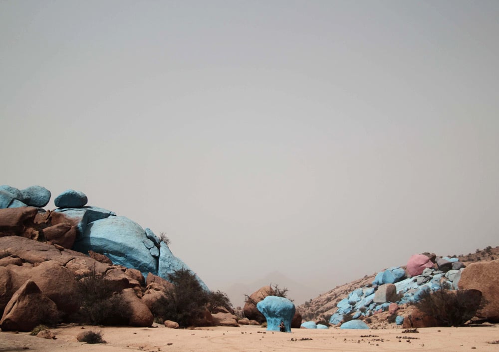 voyage-tafraoute-sud-maroc-rochers-peints-bleus-art-landart