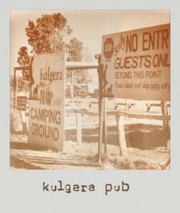 Kulgera Pub road trip Australie