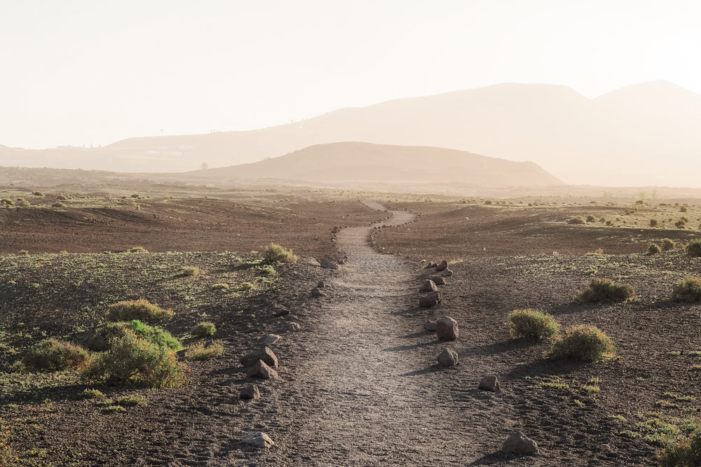 faire la route des volcans randonnées