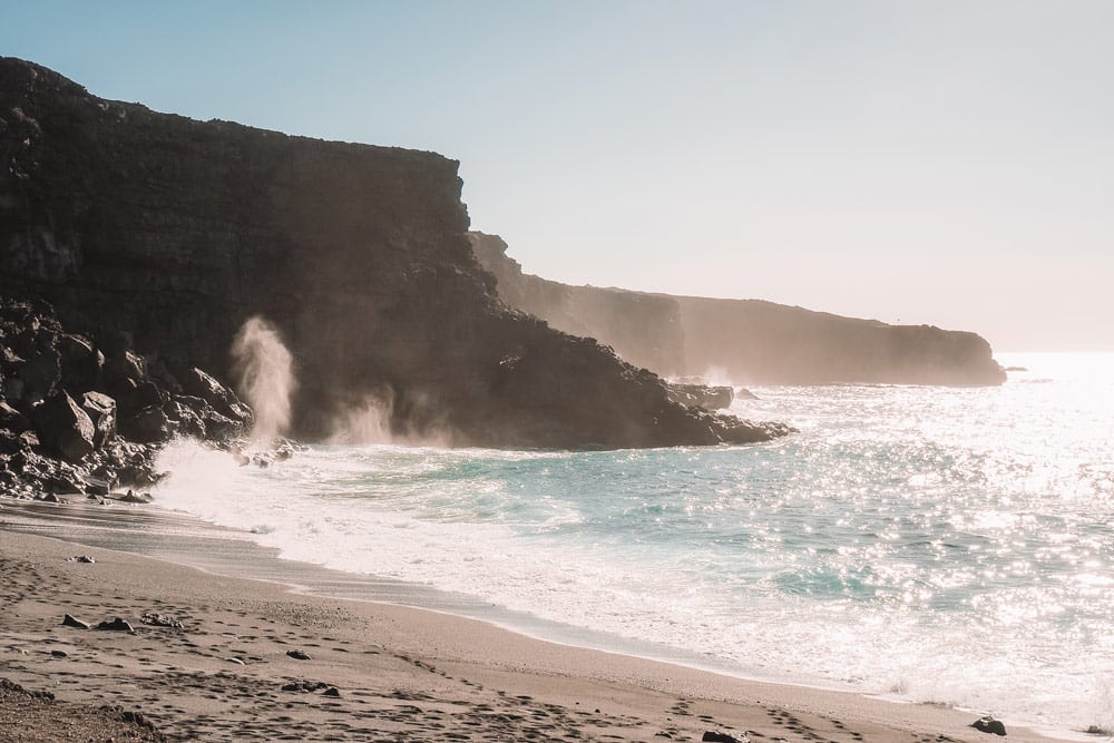 falaises proche los hervideros