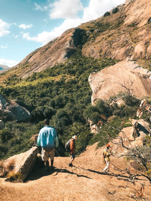 visiter un parc avec pisteur Madagascar