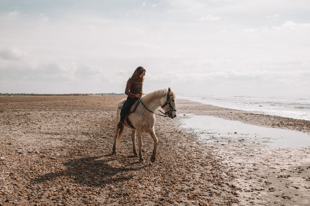 faire du cheval sur la plage Camargue