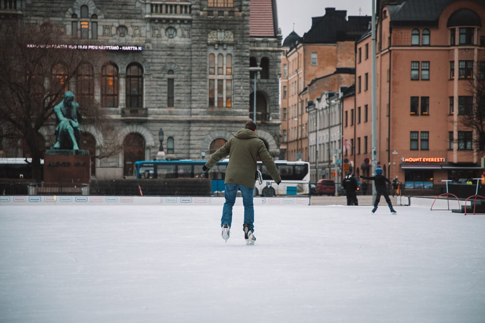 faire du patin à glace Helsinki insolite