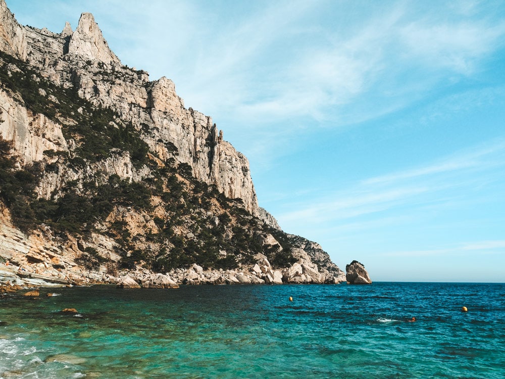 plage des pierres tombées Calanques Marseille