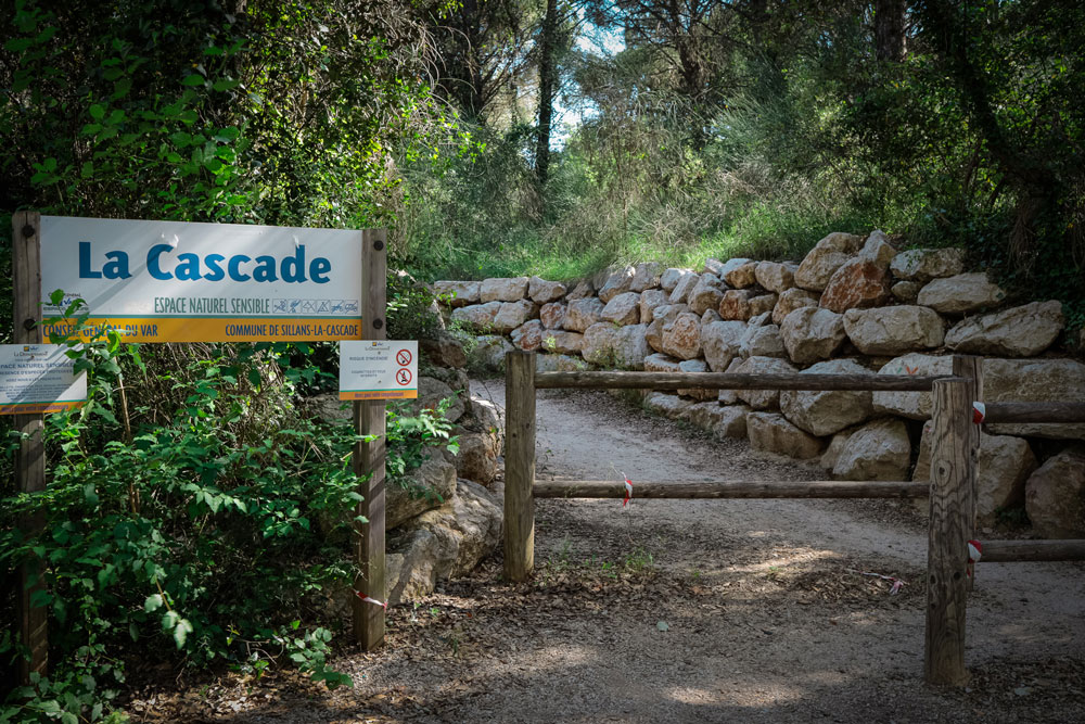accès belvédère Sillans la Cascade