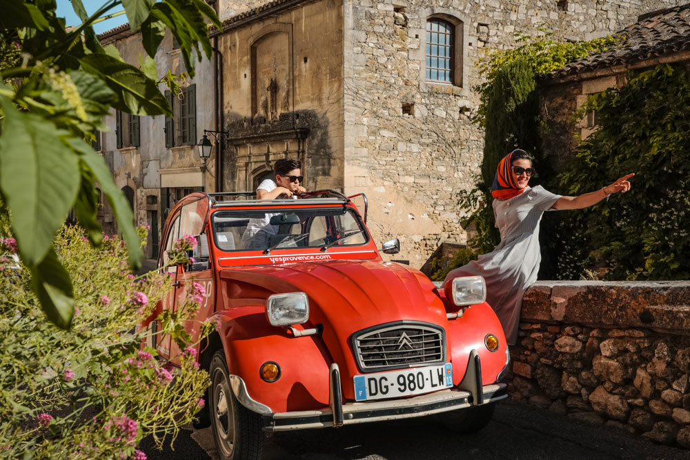 week-end famille en Luberon en 2CV deudeuche