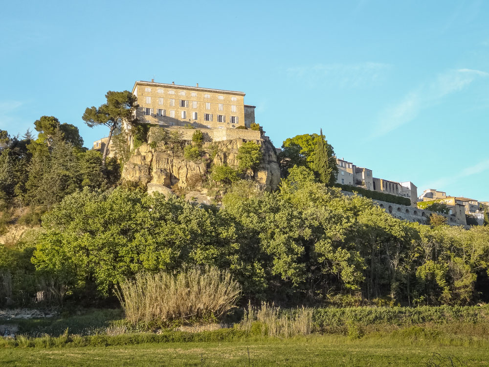 village du Luberon côté sud Lauris