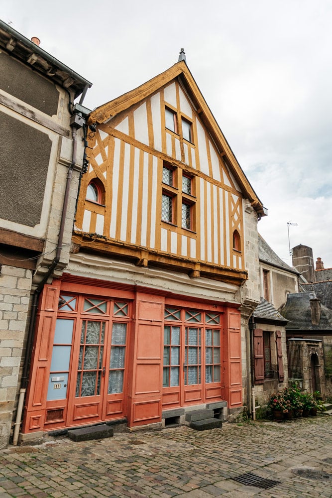 visiter centre historique villes autour de Rennes