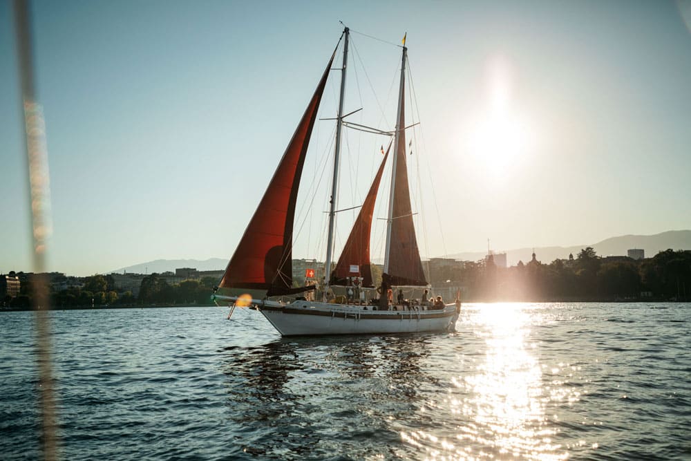 faire une balade en bateau sur le lac Léman Genève