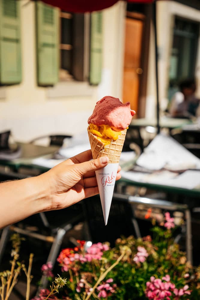 Où manger meilleure glace Genève Carouge ?