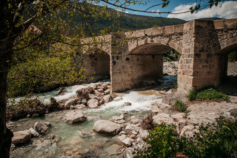 rivière Annot pont de pierre Verdon