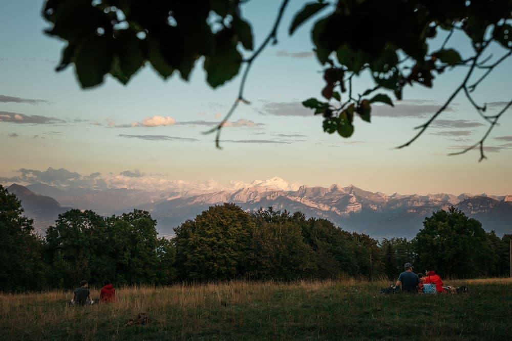 voir le Mont Blanc depuis Genève alentours Salève