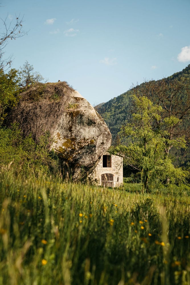 promenade entre les maisons troglodytes Annot