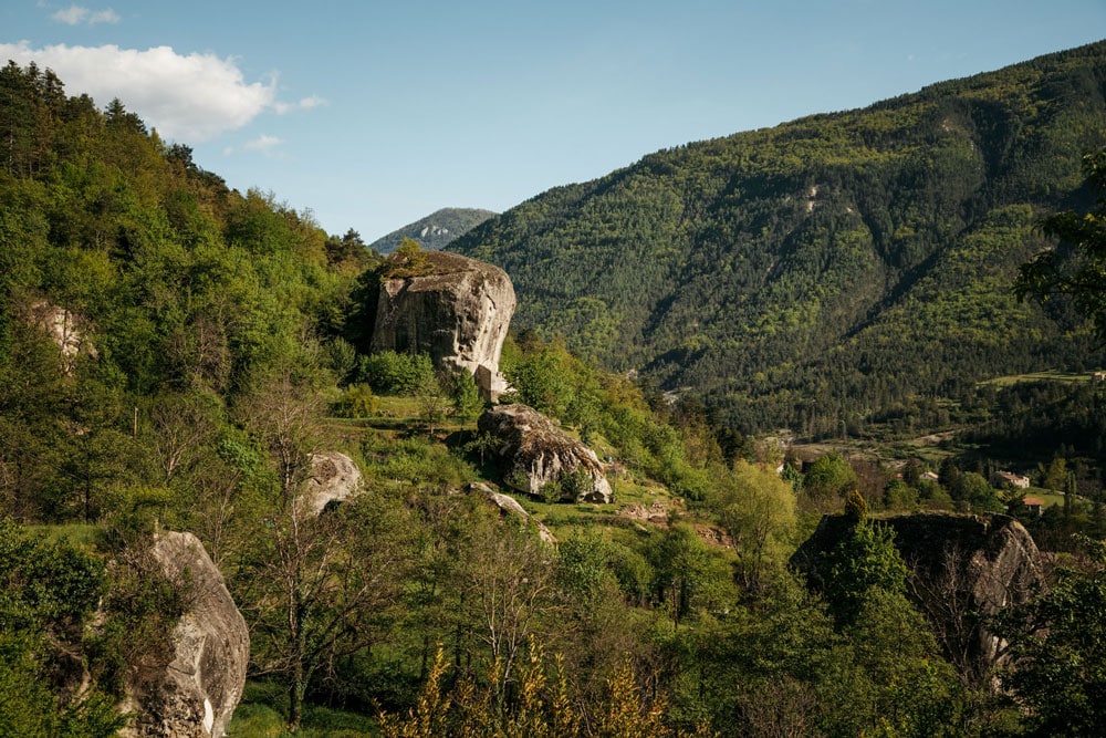 randonnée facile troglodytes Annot