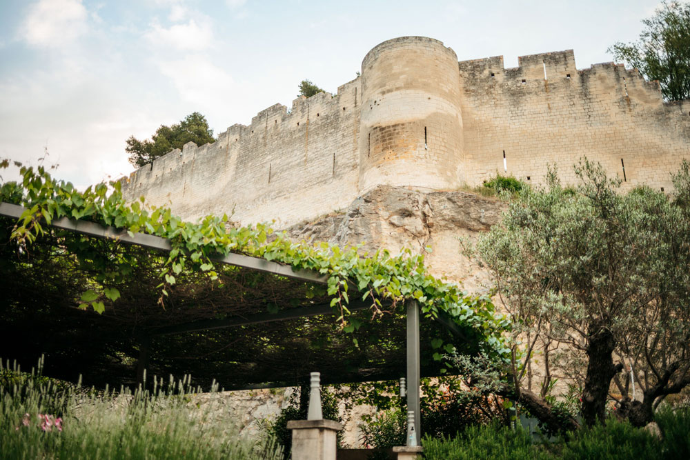 restaurant près de la forteresse de Beaucaire