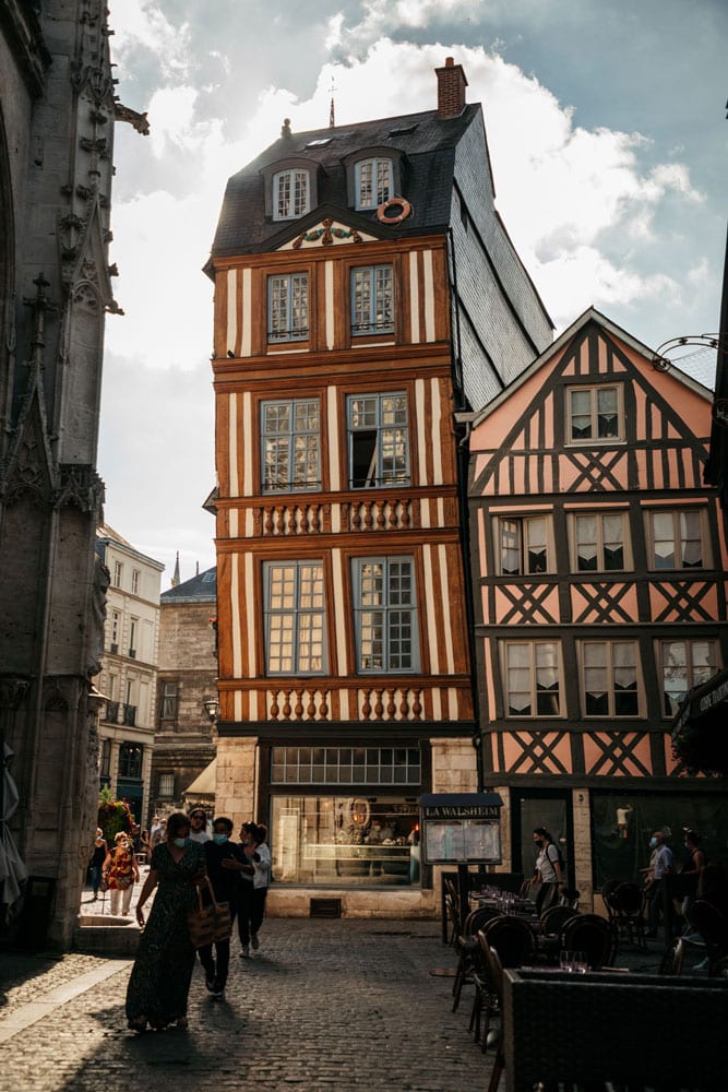 voir maison qui penche Rouen