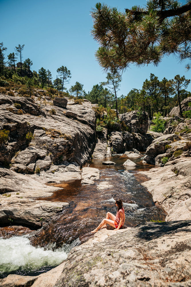 ou voir cascade en Corse du sud