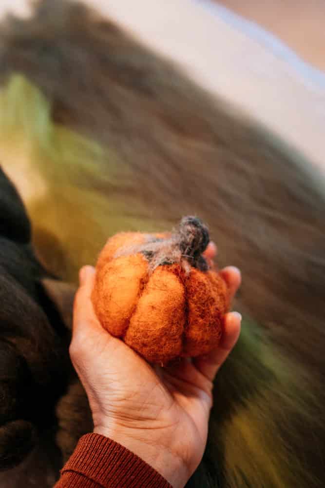 citrouille en laine feutrée Jublains