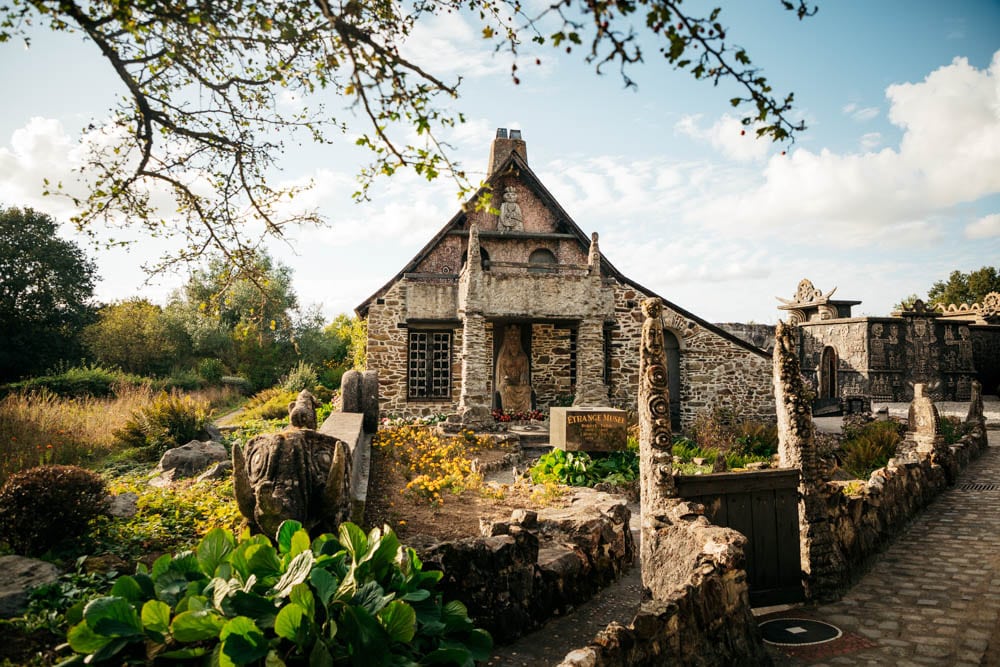 étrange musée Robert Tatin France