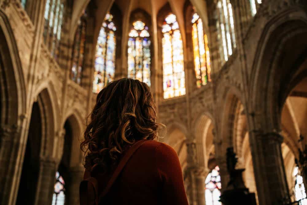 visiter basilique Evron Mayenne