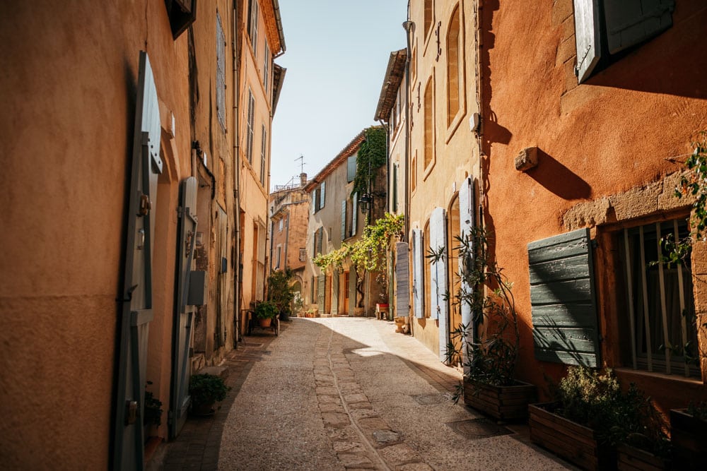 visiter quel village autour Aix en Provence