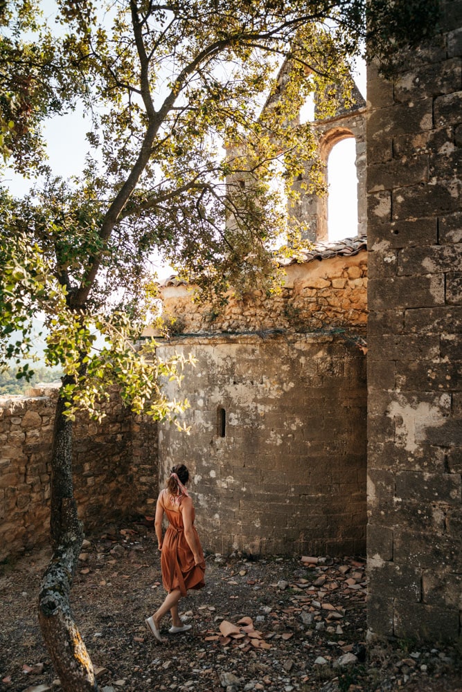 visiter village Jouques