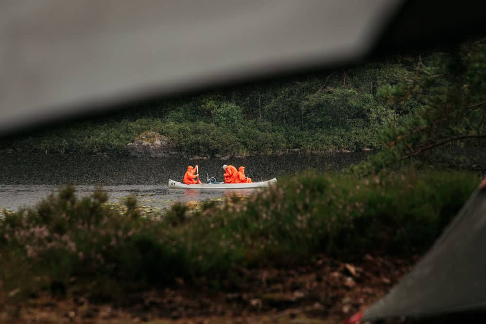 canoë trip Suède sous la pluie