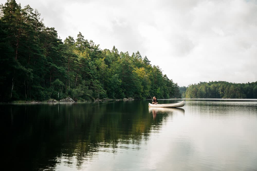 pêcher sur les lacs en Suède