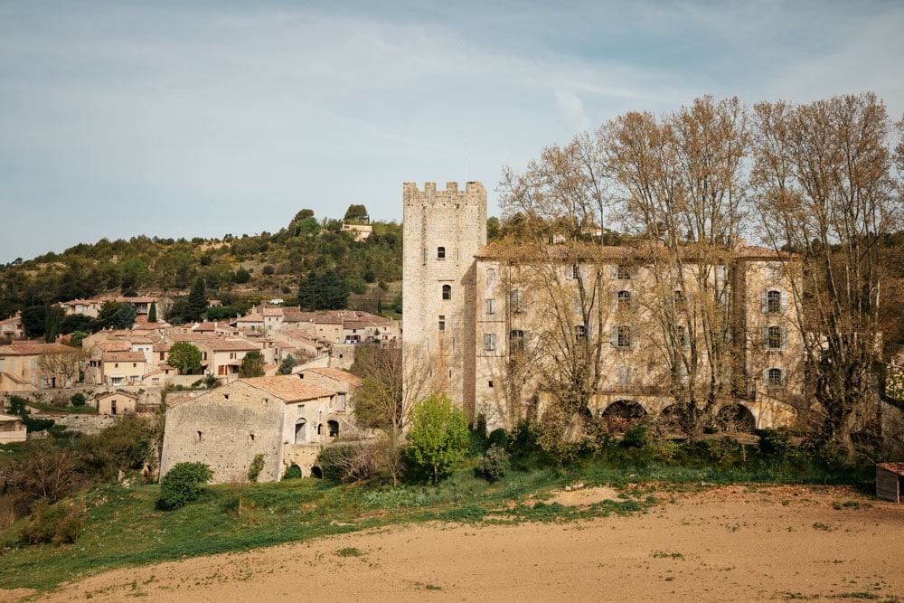 promenade vers chateau Esparron de Verdon