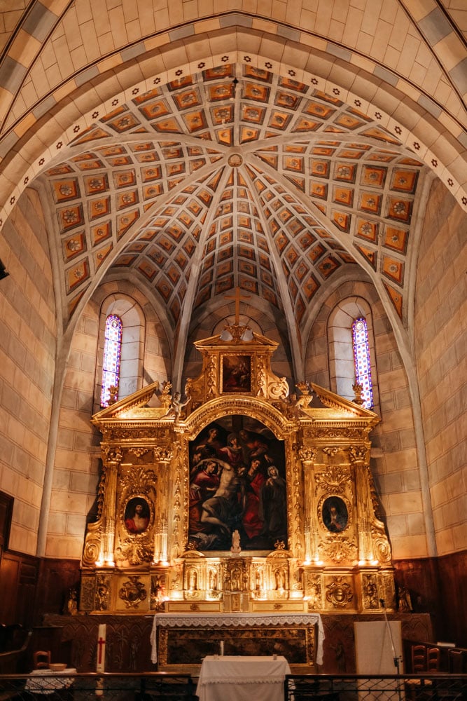 monument historique de France église Cruis retable