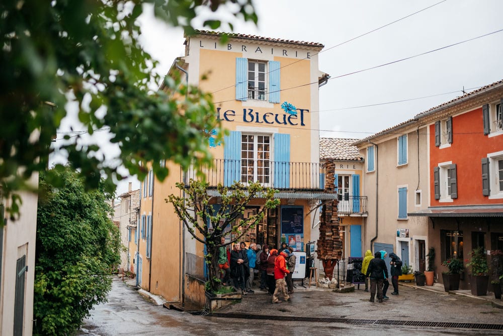 visiter librairie Le Bleuet banon