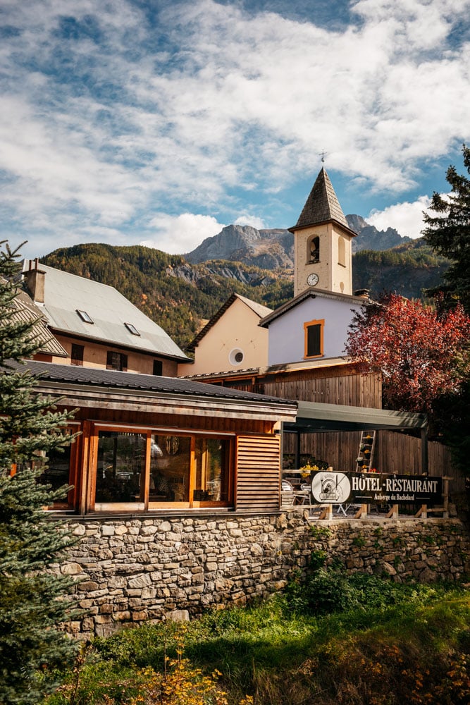 restaurant avec terrasse panoramique vers Barcelonnette