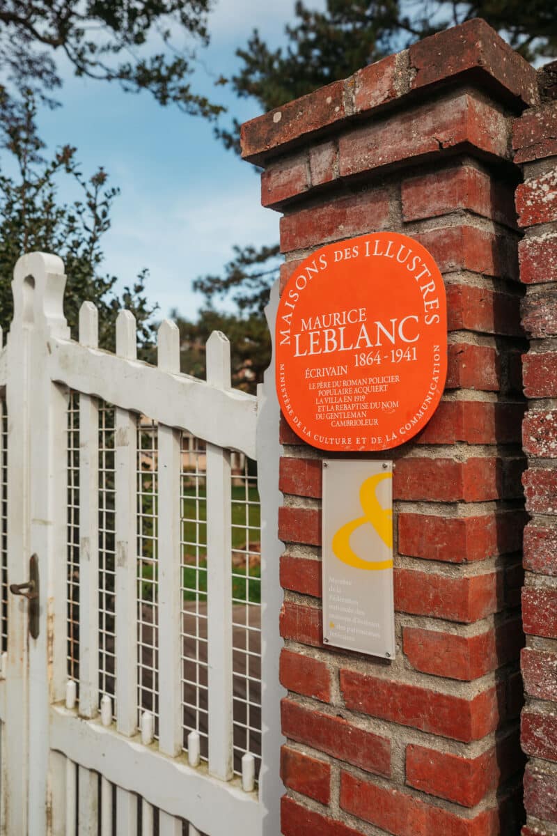 Maison de Maurice Leblanc, transformée en musée interactif sur l’univers d’Arsène Lupin.