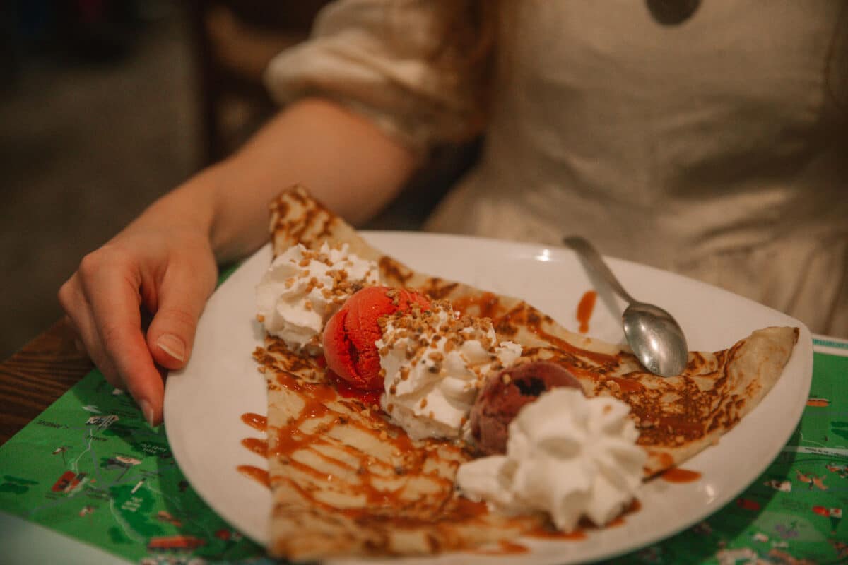 Diner à la crêperie Le Lann-Bihoué à Étretat