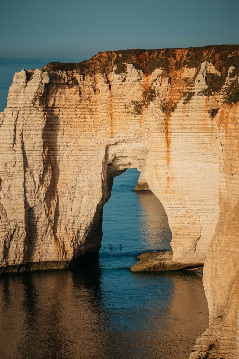 Coucher de soleil sur la Manneporte à Étretat