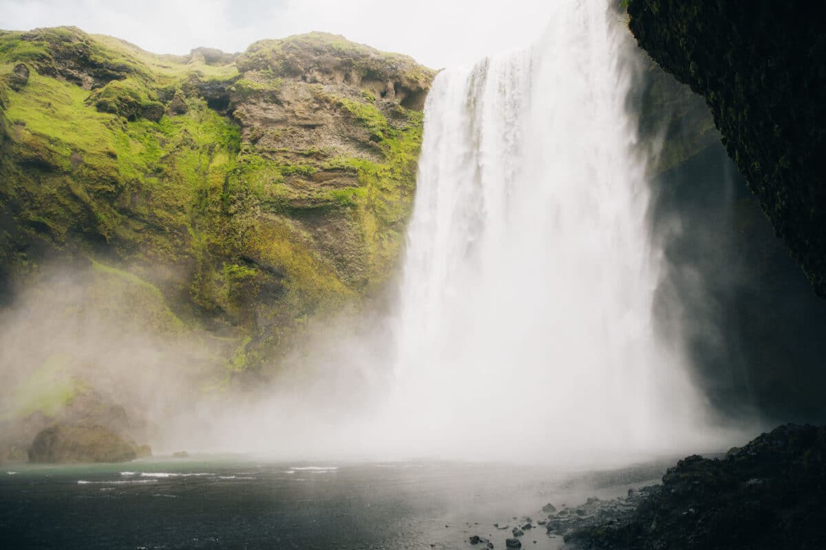 cascade Skogafoss road trip Islande
