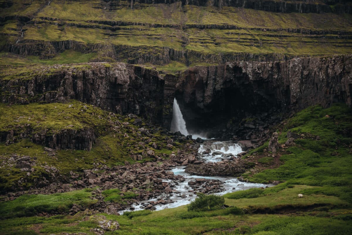fjords est cascade Islande