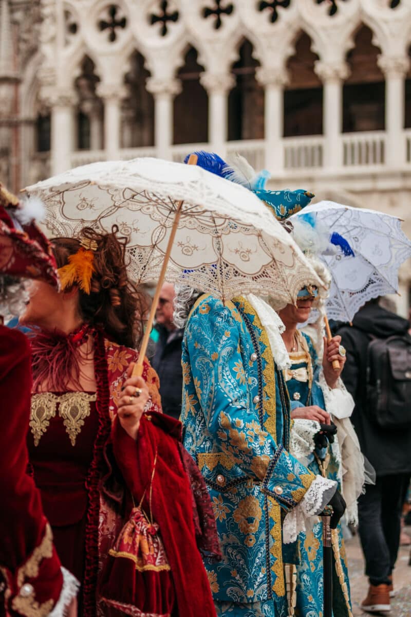 foule costumée à Venise