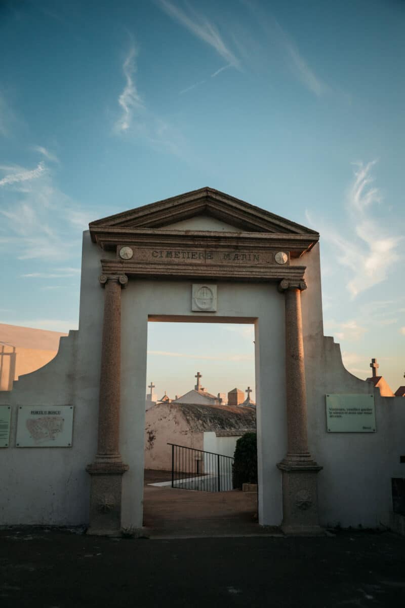 Entrée du cimetière marin de Bonifacio