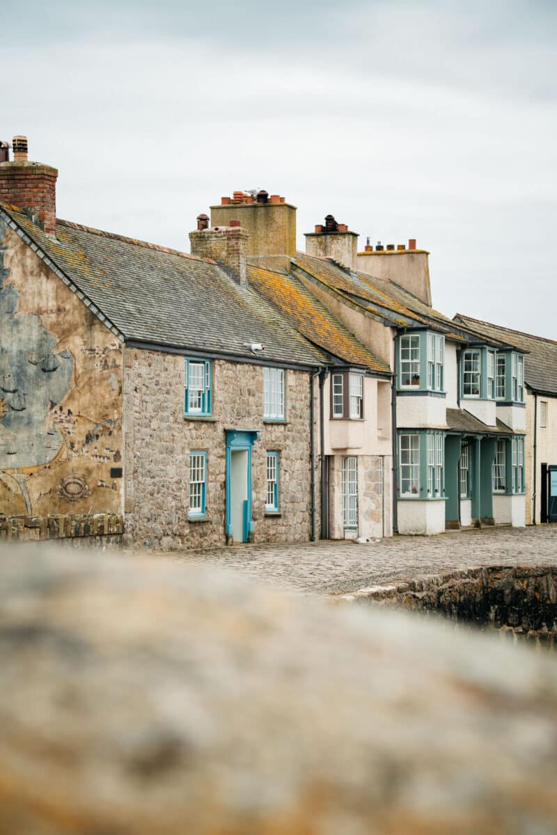 Remparts et enceinte du château de St Michael's Mount dans les Cornouailles